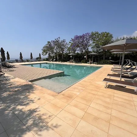 Resort Tale Restaurant & 3*