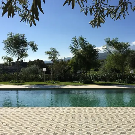 Tale Restaurant & Resort 3*