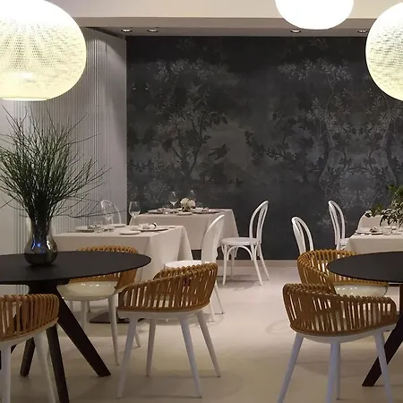 Resort Tale Restaurant &