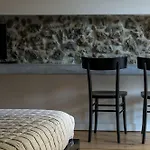 Tale Restaurant & 3*