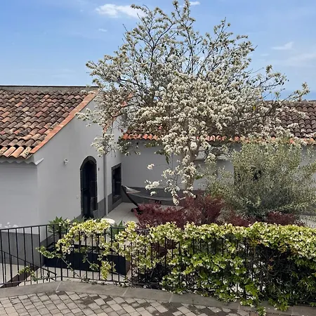 Tale Restaurant & Resort Piedimonte Etneo