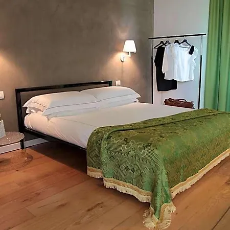 Tale Restaurant & 3*